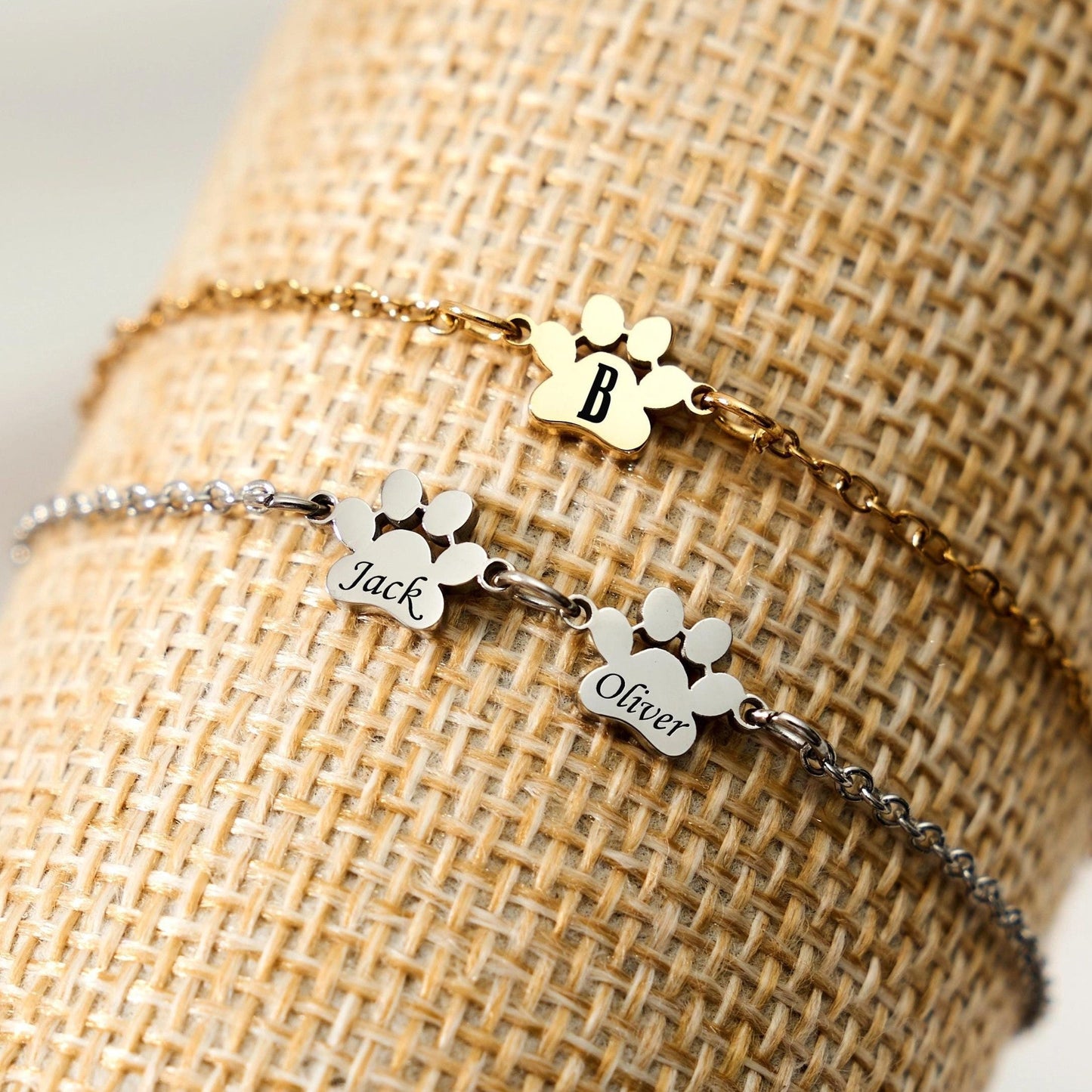 Personalized Pet Name Paw Print Bracelet, Minimalist Dog Cat Paw Jewelry LM32 669429 | Eterlia