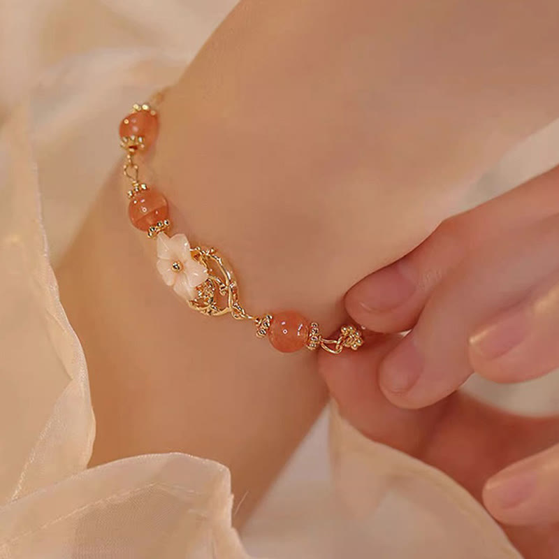 Red Agate Tridacna Stone Flower Confidence Bracelet | Eterlia