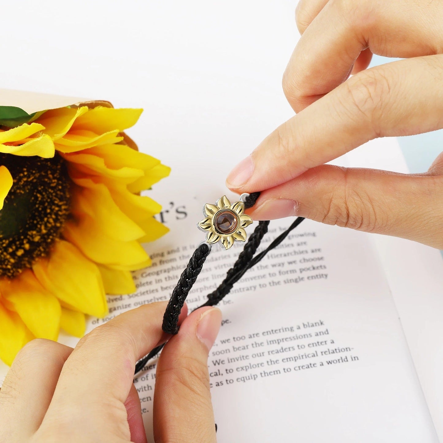 Customized Sunflower Photo Bracelet | Eterlia